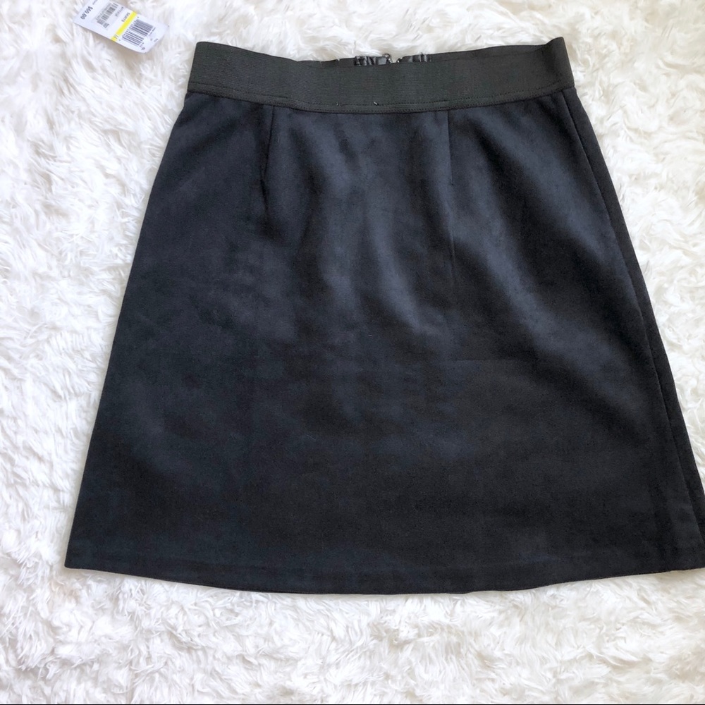 Eci | NWT faux leather suede skirt Medium - Picture 4 of 6